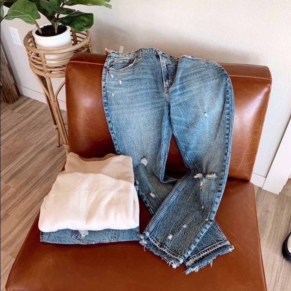 High Rise Mom Jean